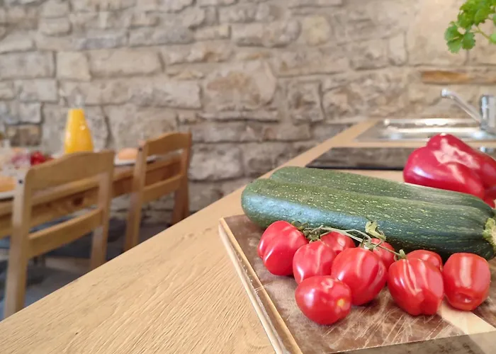 Kdn Garden Apartment *